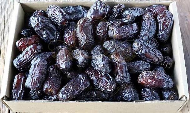 تصویر 2 از قیمت خرمای سیاه مضافتی با فروش ویژه